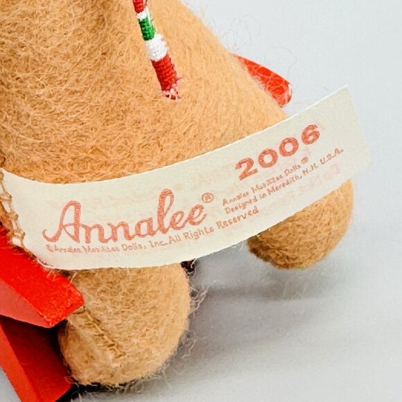 Annalee Red Hot Helper Gingerbread Wheelbarrow 5 inch 969406 2006 - Picture 7 of 9